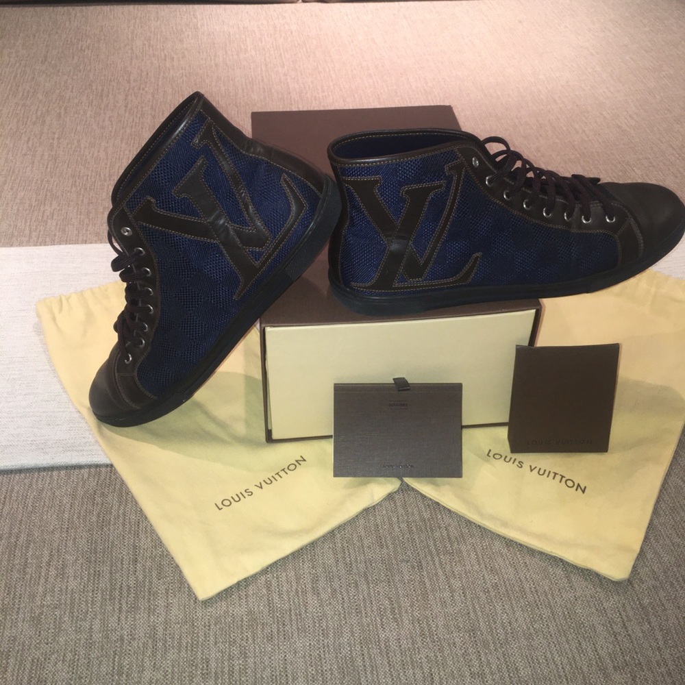 Louis Vuitton Authentic Vintage  Damier LV Hi-Top